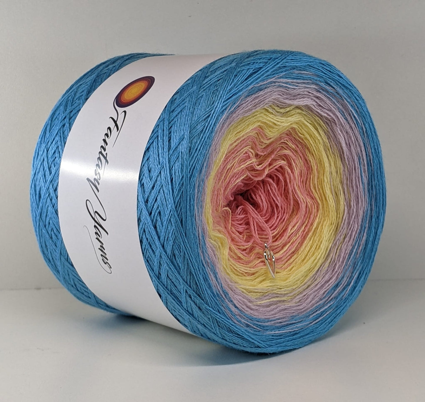 M/A009 - Merino/Acrylic - Gradient Cake Yarn, Ombre Yarn Cake