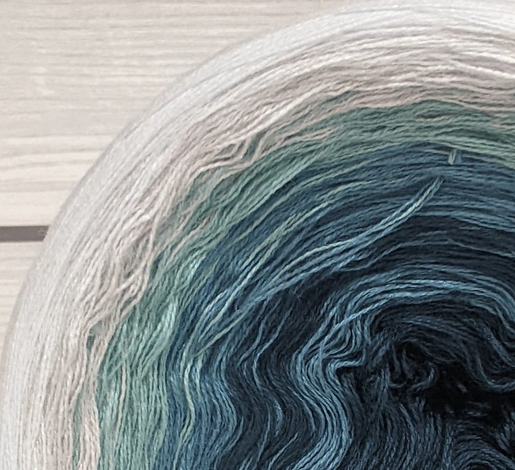 C/A103 - Gradient Cake Yarn, Ombre Yarn Cake